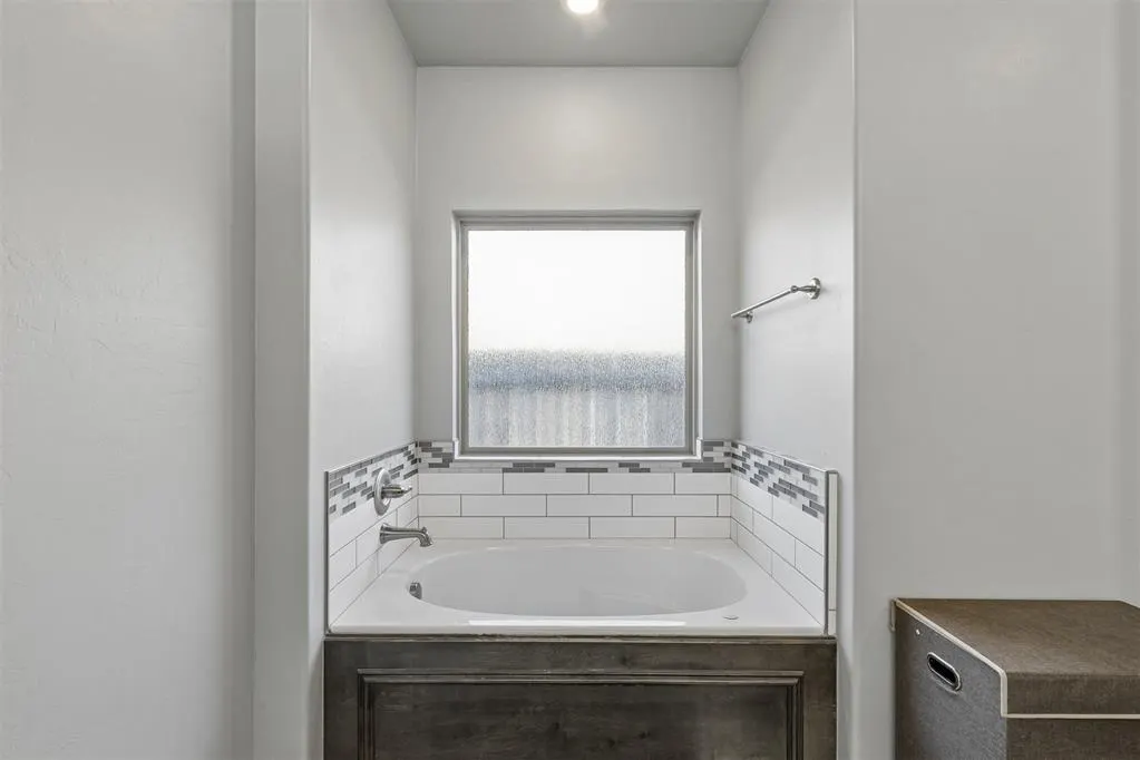 Photo 23 — 6116 Beverly Hills Drive, Edmond, OK 73034