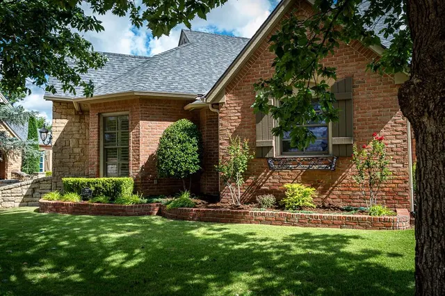 Photo 2 — 2937 NW 160th Street, Edmond, OK 73013