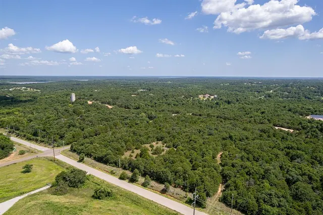 Photo 2 — 10700 Bethel Road, Norman, OK 73026