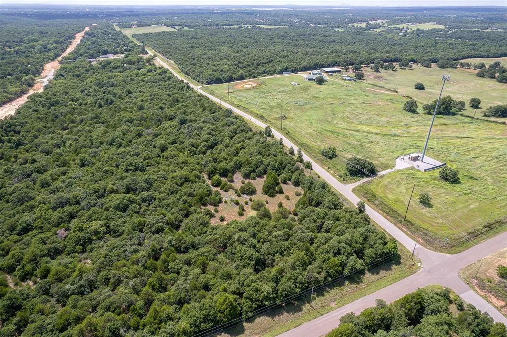 Photo 15 — 10700 Bethel Road, Norman, OK 73026