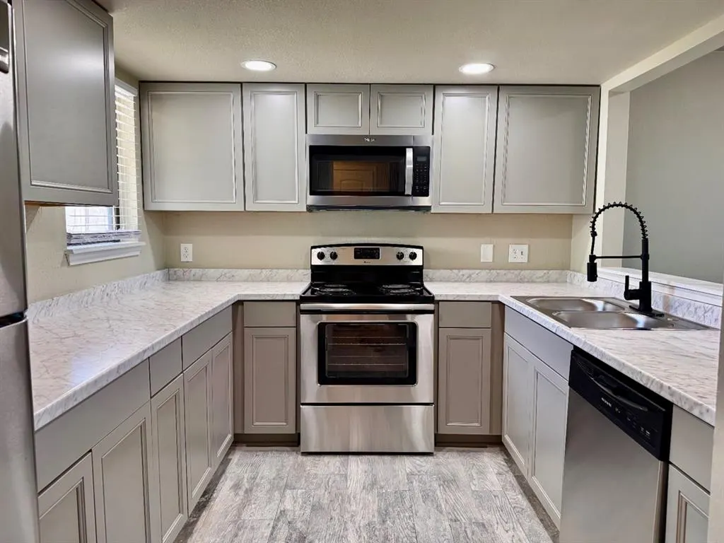 Photo 5 — 417 NE 115th Street, Oklahoma City, OK 73114