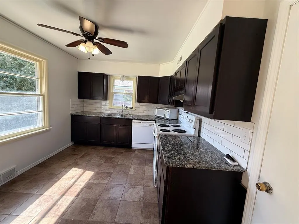 Photo 5 — 3032 NW 67th Street, Oklahoma City, OK 73116