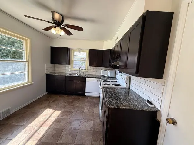 Photo 5 — 3032 NW 67th Street, Oklahoma City, OK 73116