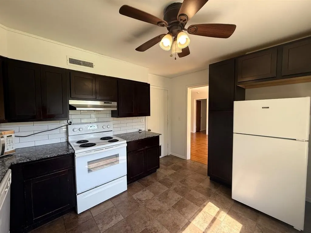 Photo 7 — 3032 NW 67th Street, Oklahoma City, OK 73116