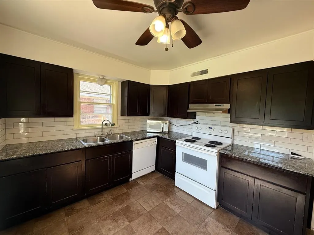 Photo 8 — 3032 NW 67th Street, Oklahoma City, OK 73116
