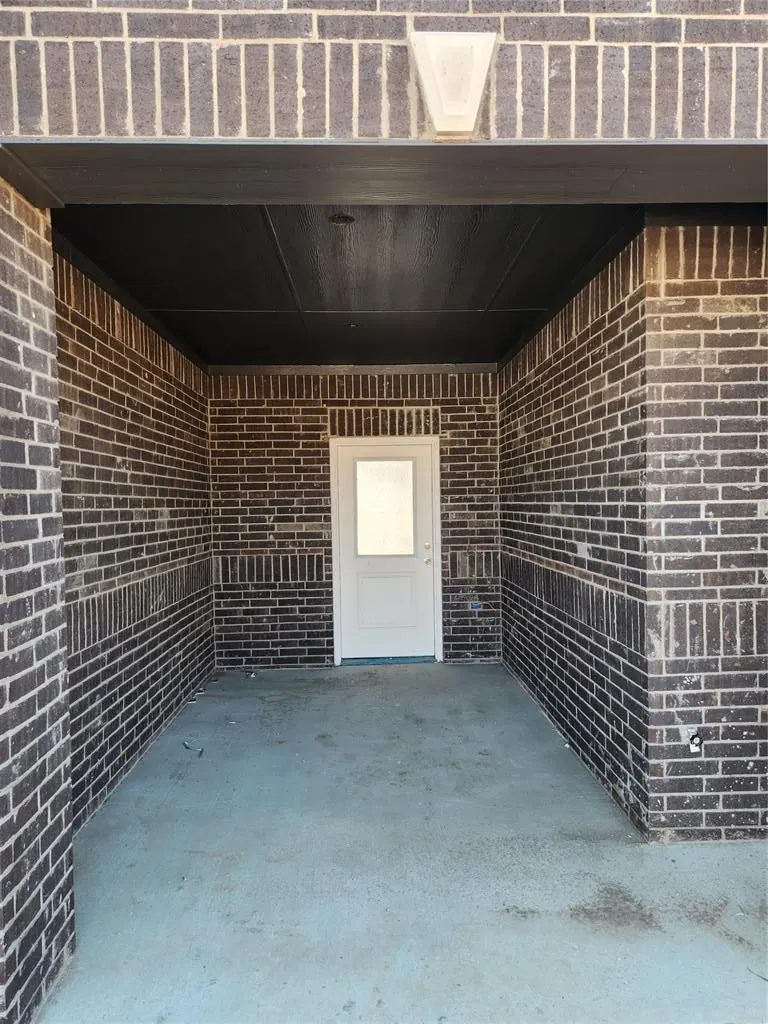Photo 2 — 1912 Topaz Road, Pryor, OK 74361