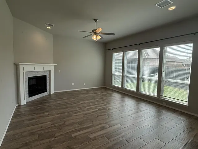 Photo 2 — 8308 NW 151 Street, Oklahoma City, OK 73013