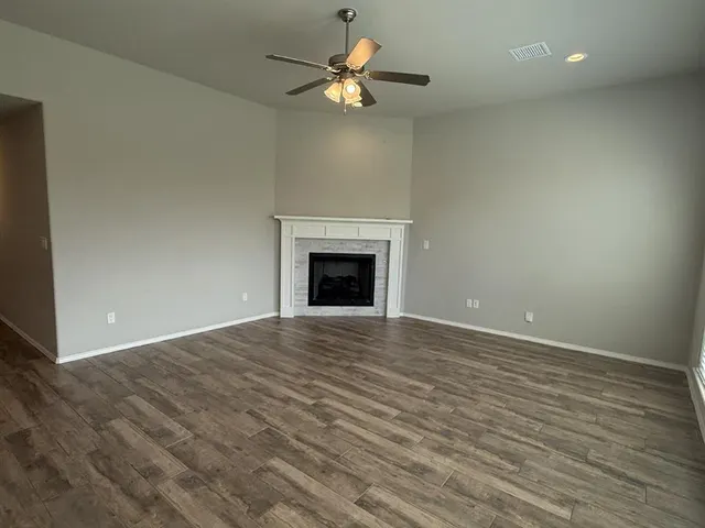 Photo 3 — 8308 NW 151 Street, Oklahoma City, OK 73013