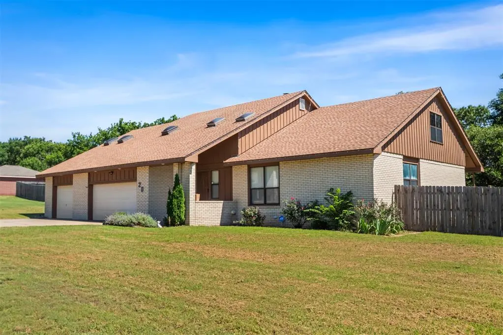 Front exterior — 20 Raintree Street, Ponca City, OK 74604