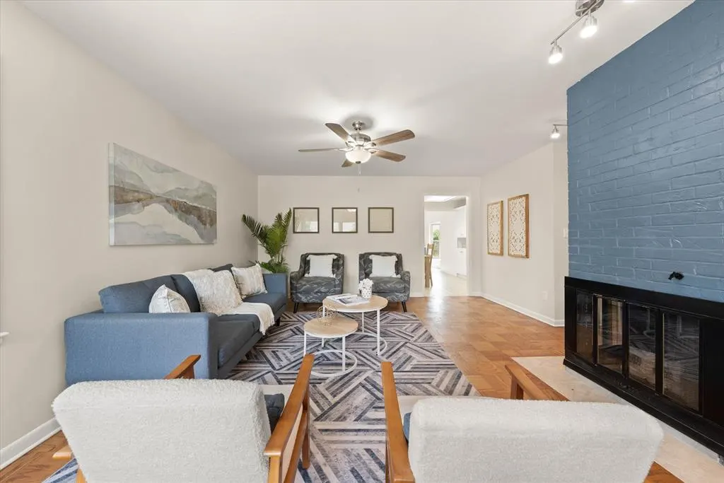Photo 6 — 3725 NW 60th Street, Oklahoma City, OK 73112
