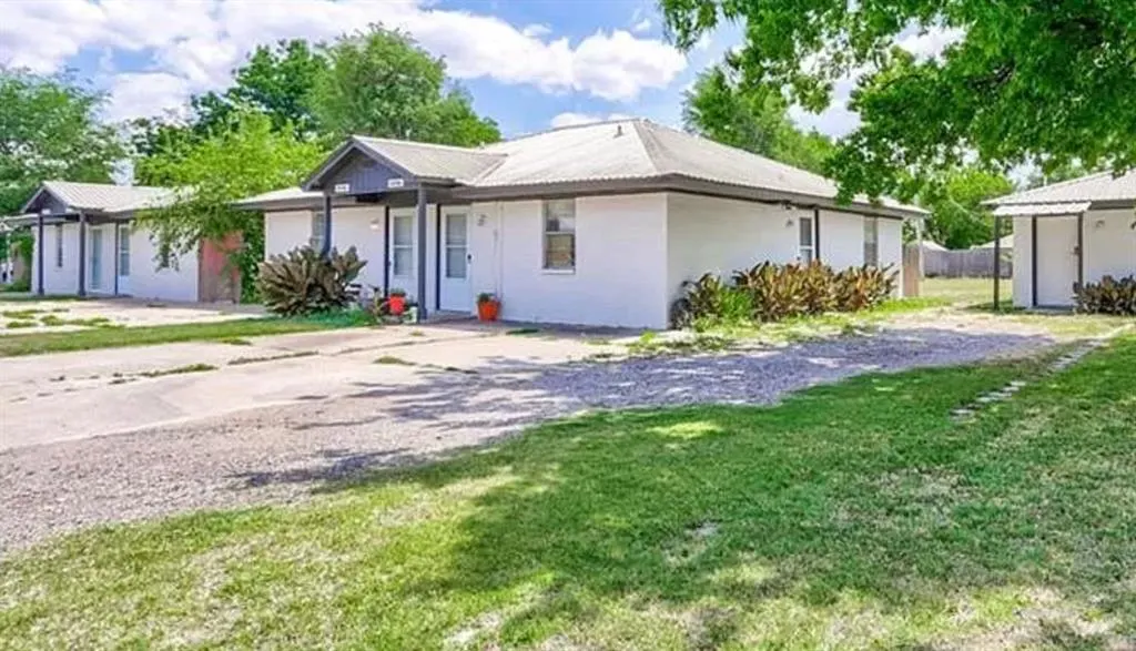 Front exterior — 119 S K Avenue, El Reno, OK 73036