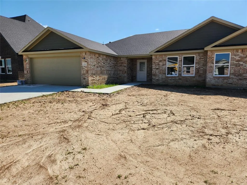 Front exterior — 1906 Topaz Road, Pryor, OK 74361