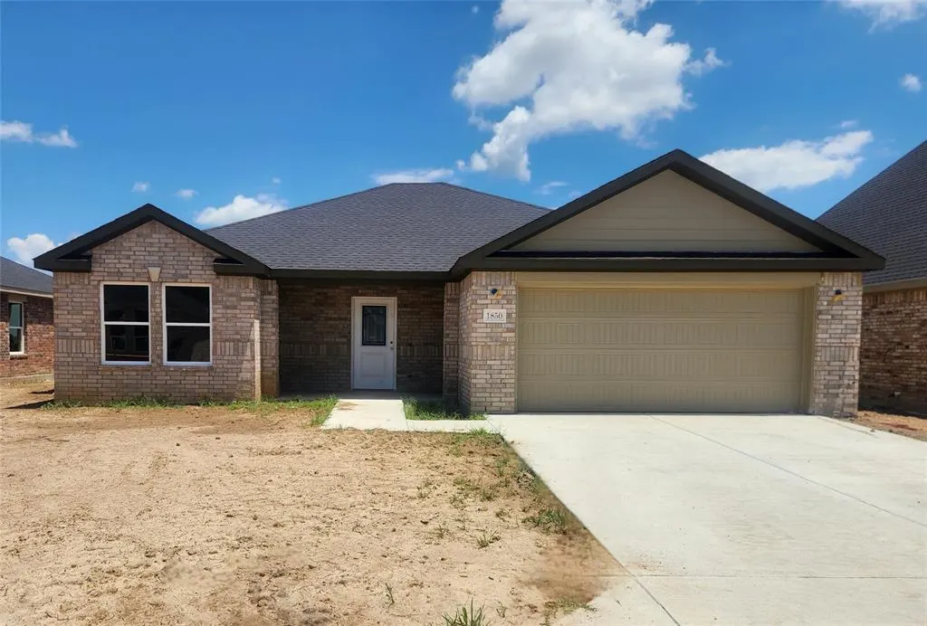 Front exterior — 1850 Topaz Road, Pryor, OK 74361
