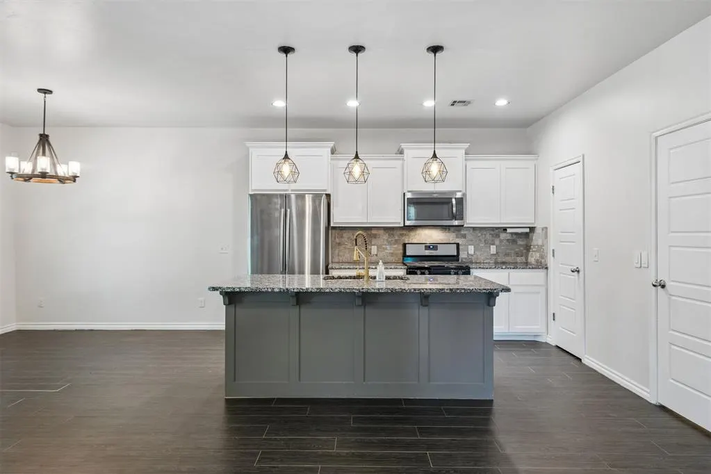 Photo 14 — 13716 Paddington Avenue, Oklahoma City, OK 73142