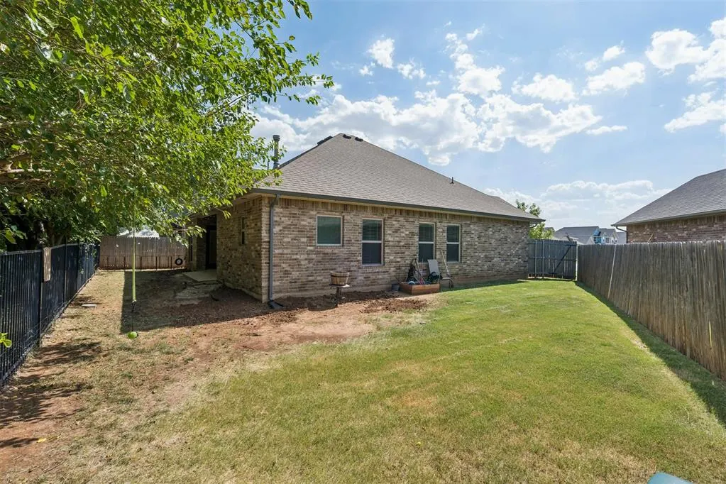 Photo 47 — 13716 Paddington Avenue, Oklahoma City, OK 73142