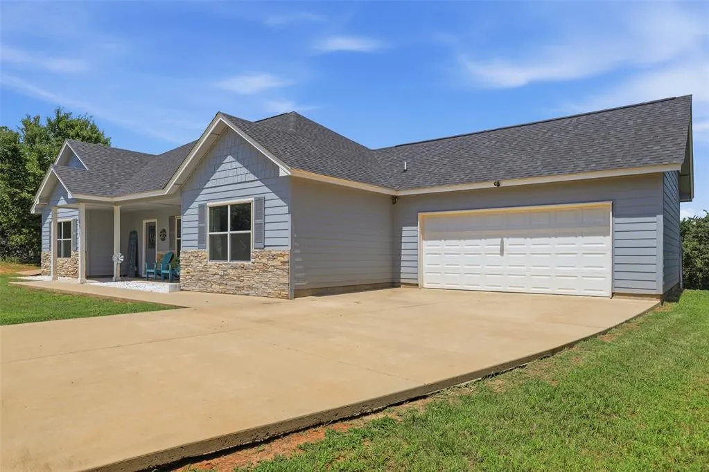Photo 3 — 12703 Fox Pass Road, Edmond, OK 73034