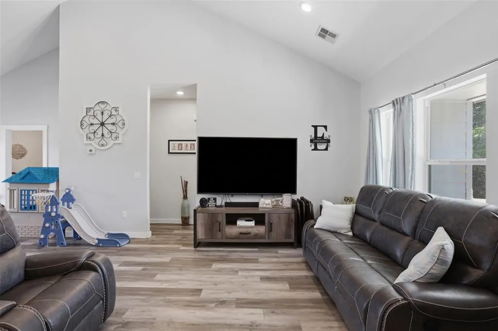Photo 14 — 12703 Fox Pass Road, Edmond, OK 73034