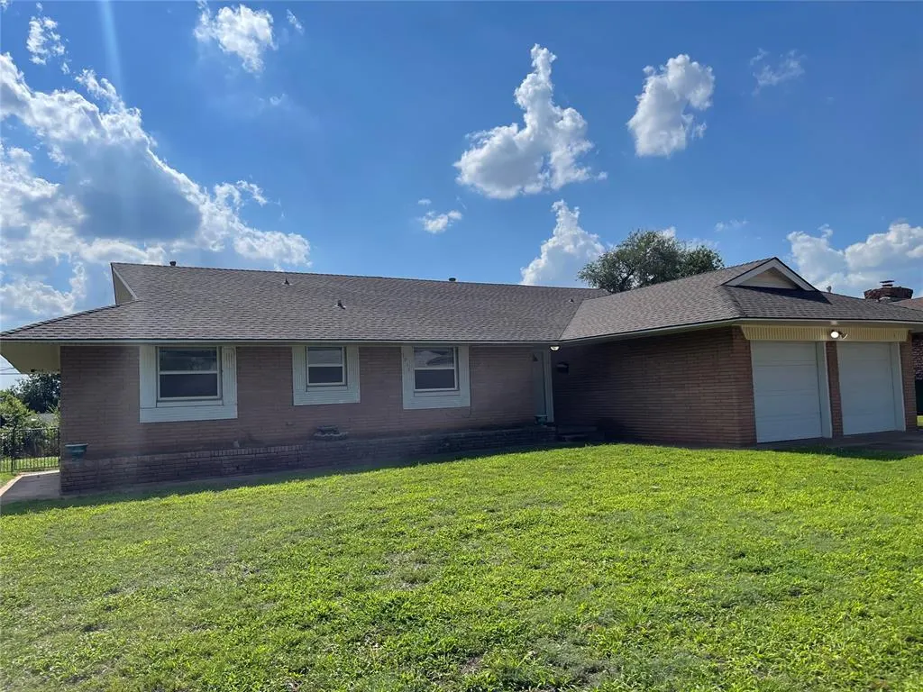 Front exterior — 5913 Crestview Drive, Oklahoma City, OK 73105
