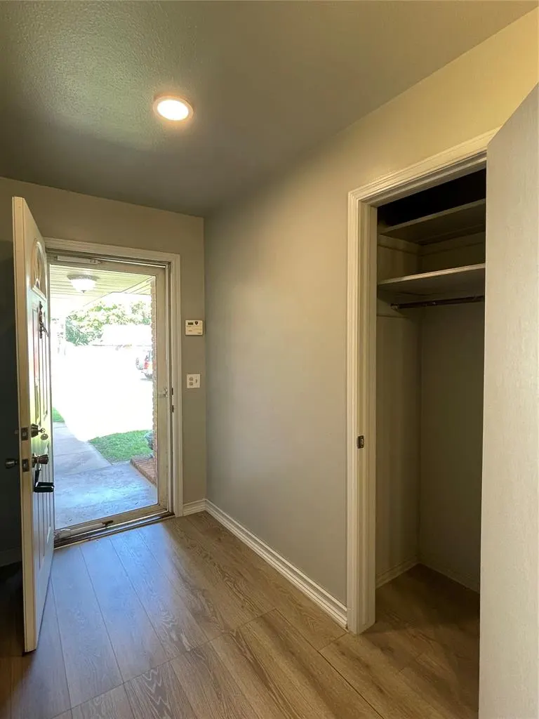 Photo 6 — 5913 Crestview Drive, Oklahoma City, OK 73105