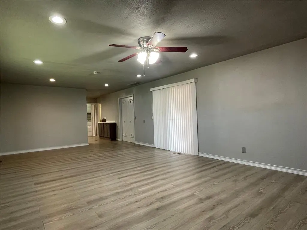 Photo 16 — 5913 Crestview Drive, Oklahoma City, OK 73105