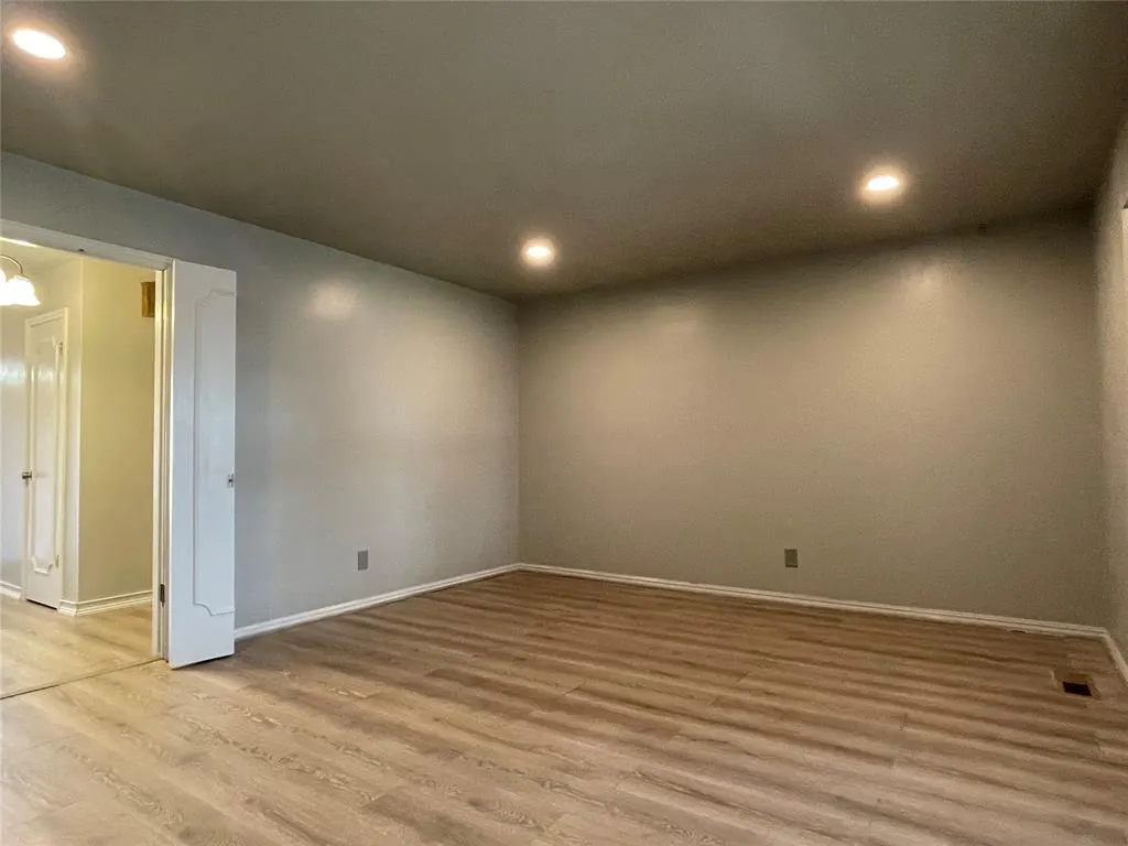 Photo 19 — 5913 Crestview Drive, Oklahoma City, OK 73105