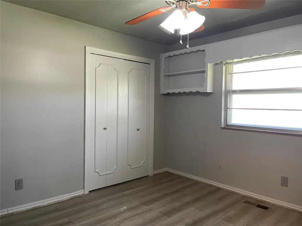 Photo 23 — 5913 Crestview Drive, Oklahoma City, OK 73105