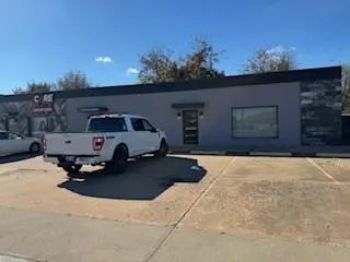 Photo 4 — 4823 S Western Avenue, Oklahoma City, OK 73109