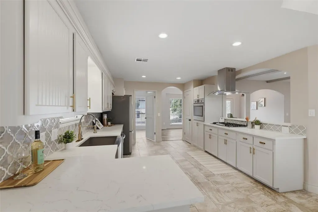 Photo 10 — 3805 Spyglass Road, Oklahoma City, OK 73120