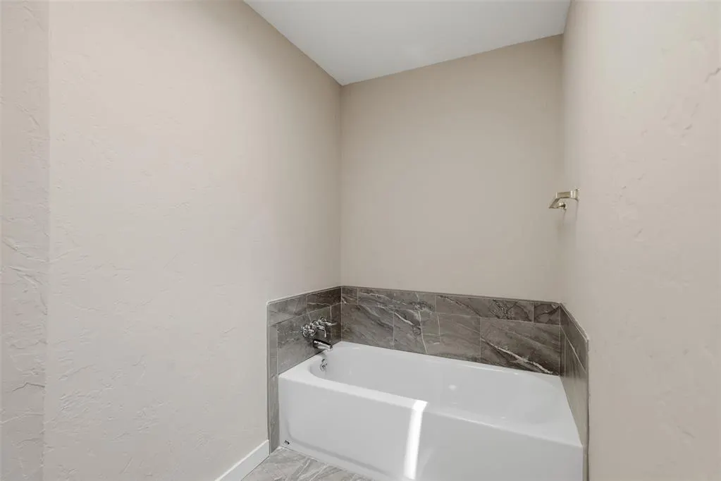 Photo 23 — 3805 Spyglass Road, Oklahoma City, OK 73120