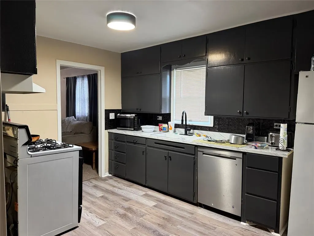 Photo 4 — 2011 S 14th Street, Chickasha, OK 73018