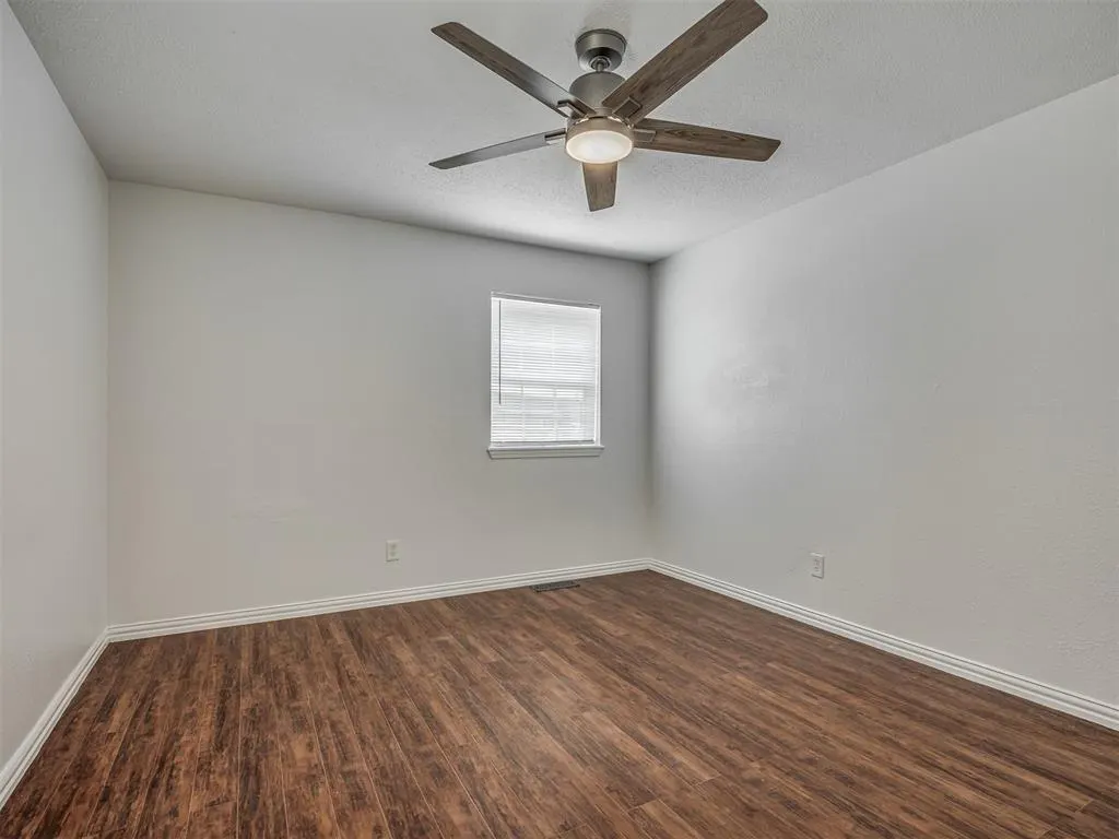Photo 22 — 524 S Lewis Lane, Mustang, OK 73064