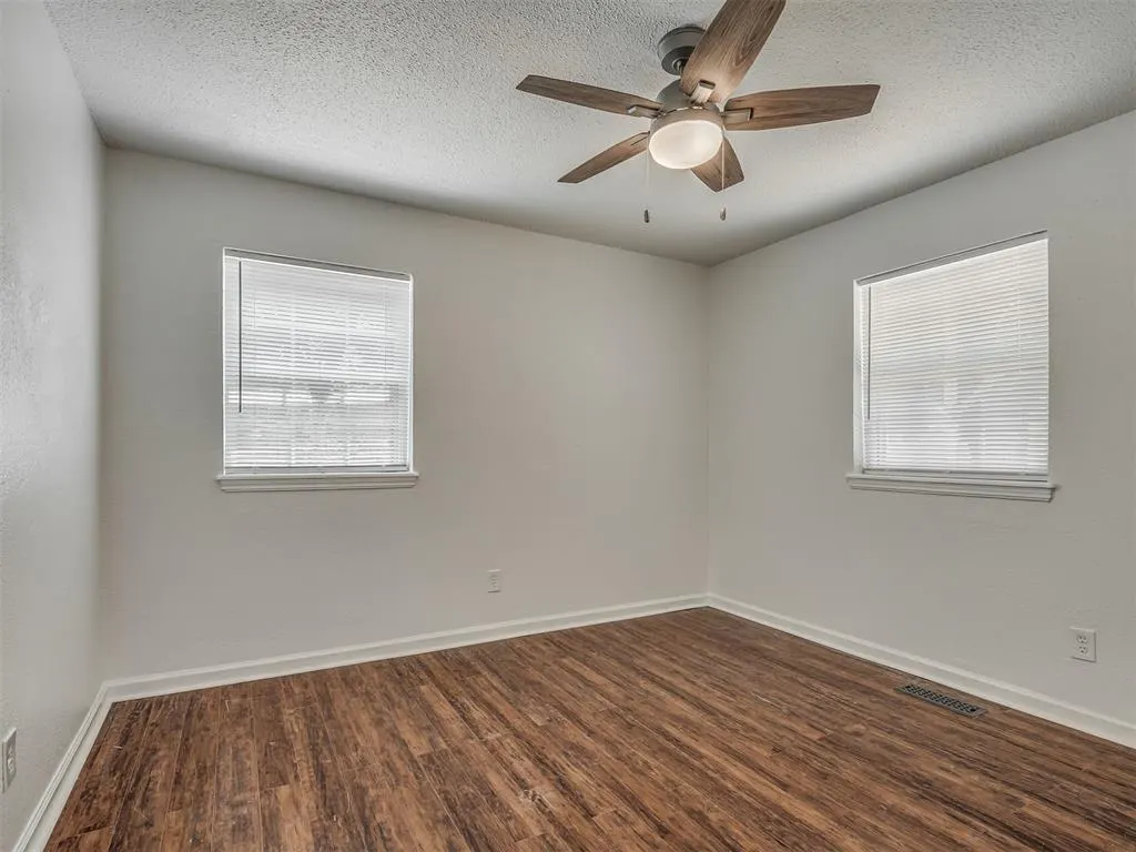 Photo 24 — 524 S Lewis Lane, Mustang, OK 73064