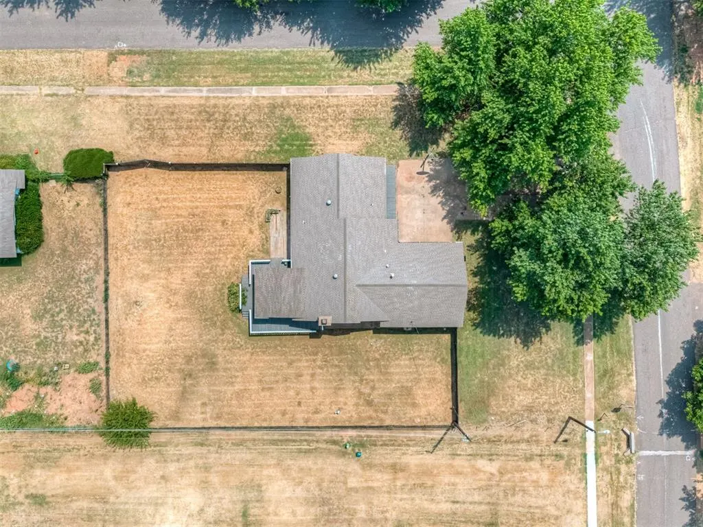 Photo 37 — 524 S Lewis Lane, Mustang, OK 73064
