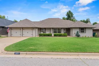 Sold home at 2621 NW 58th Place