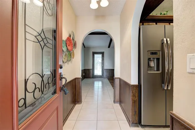 Photo 7 — 733 N Robinson Avenue, Moore, OK 73170