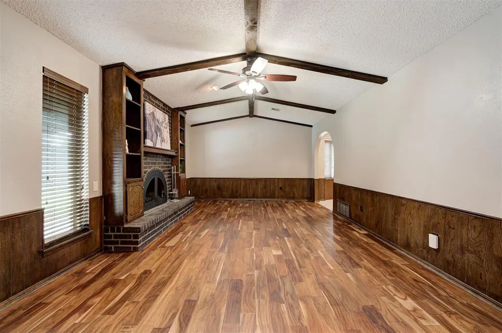 Photo 9 — 733 N Robinson Avenue, Moore, OK 73170
