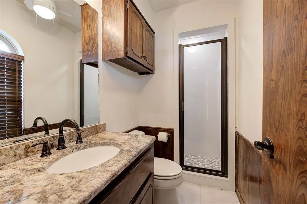 Photo 24 — 733 N Robinson Avenue, Moore, OK 73170
