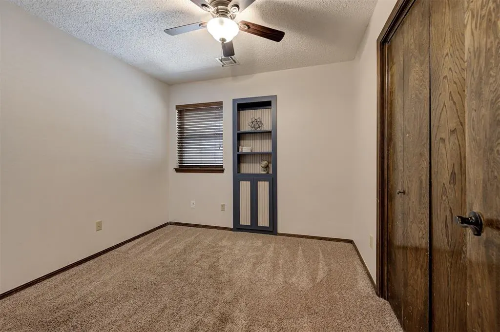 Photo 31 — 733 N Robinson Avenue, Moore, OK 73170