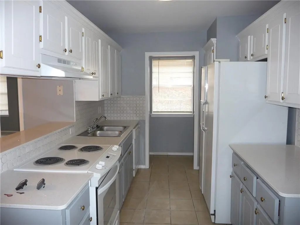 Photo 3 — 2415 N Truitt Street 2415, Moore, OK 73160