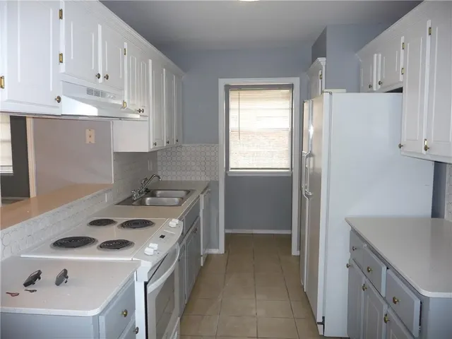 Photo 3 — 2415 N Truitt Street 2415, Moore, OK 73160