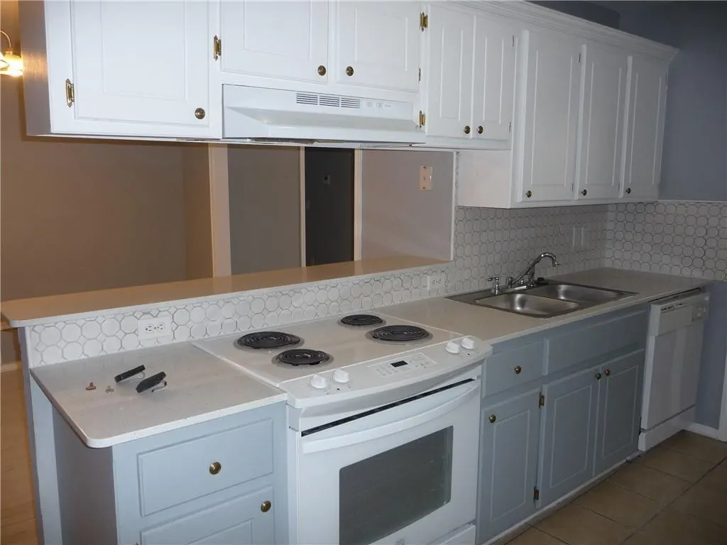 Photo 4 — 2415 N Truitt Street 2415, Moore, OK 73160