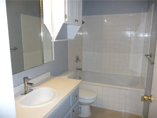 Photo 6 — 2415 N Truitt Street 2415, Moore, OK 73160