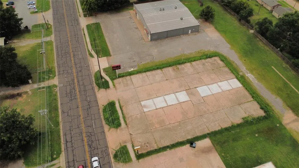 Photo 4 — 9531 NE 10th Street, Oklahoma City, OK 73130