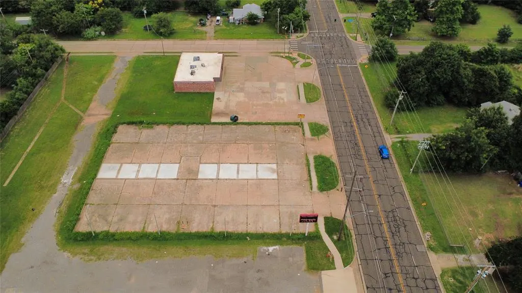 Photo 14 — 9531 NE 10th Street, Oklahoma City, OK 73130