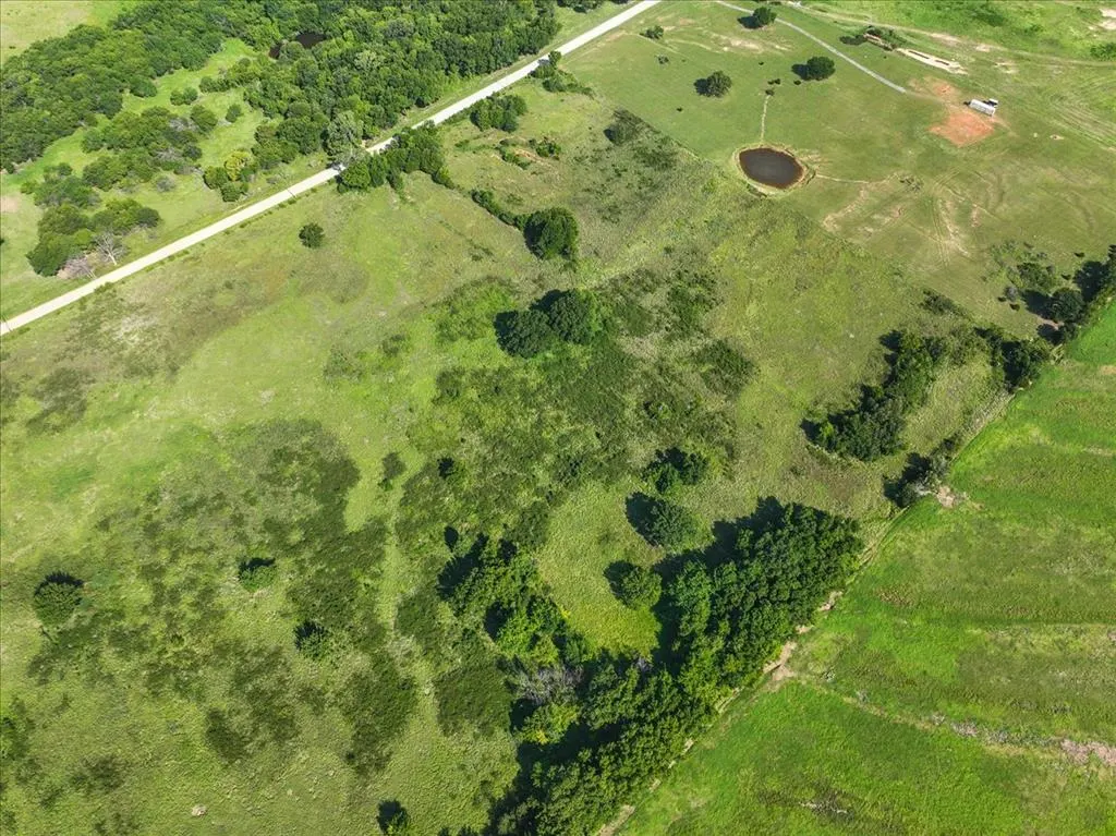 Photo 2 — 1260 Camp Arbuckle Avenue, Byars, OK 74831