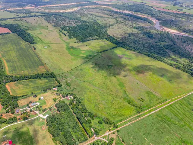 Photo 3 — 2111 NE 16th Street, Newcastle, OK 73065