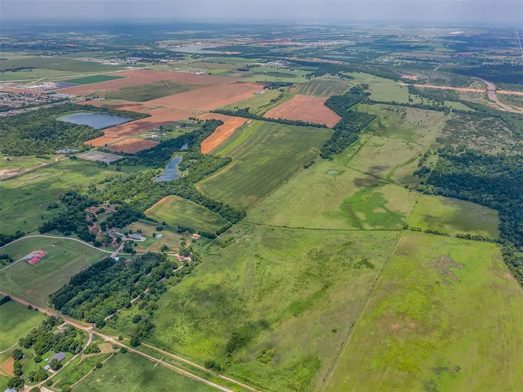 Photo 5 — 2111 NE 16th Street, Newcastle, OK 73065