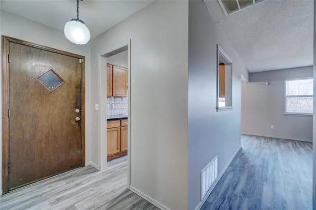 Photo 5 — 109 Bainbridge Road, Oklahoma City, OK 73114