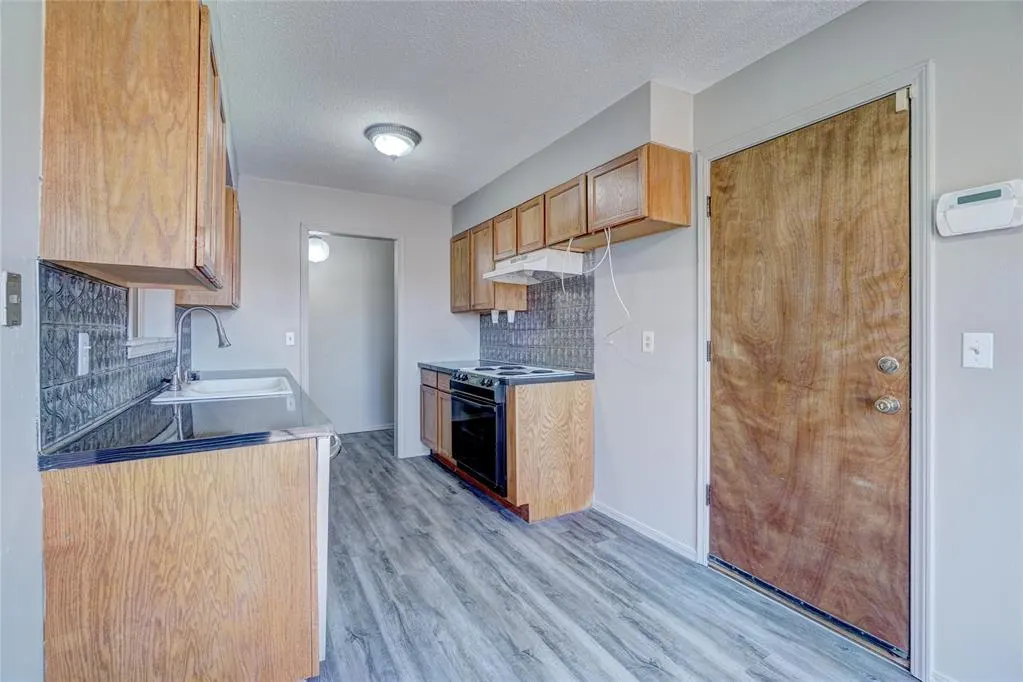 Photo 8 — 109 Bainbridge Road, Oklahoma City, OK 73114