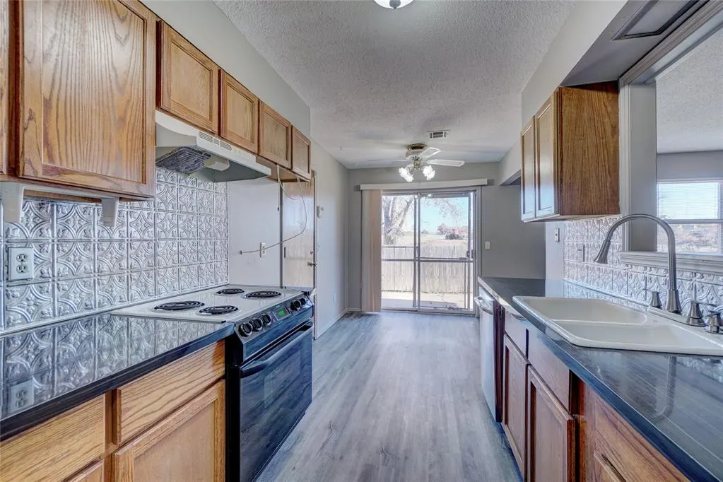 Photo 11 — 109 Bainbridge Road, Oklahoma City, OK 73114